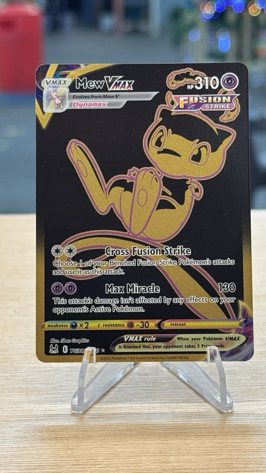 Pokémon Mew VMAX TCG Fusion Strike Secret Rare Card 268/264 Black And Gold