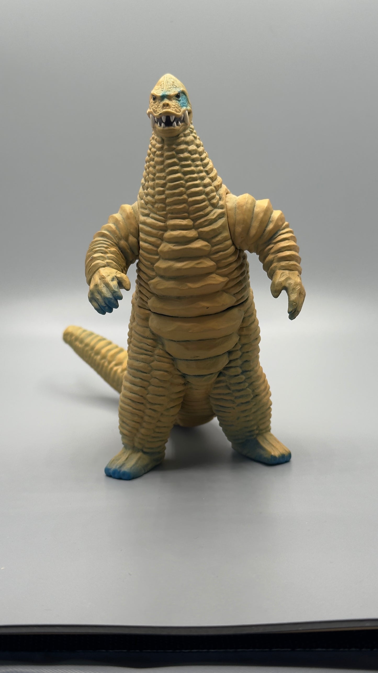 Red King 2013 Ultra Monster Series 14 Soft Vinyl Figure Ultraman Bandai Japan