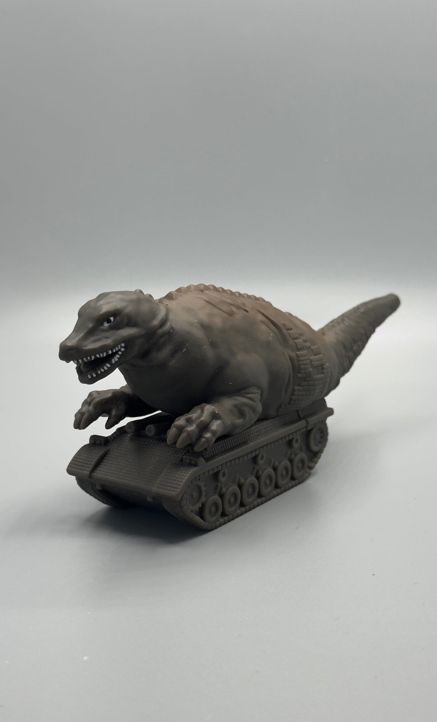 Bandai Ultraman Ultra Monster Series 64 Dinosaur Tank