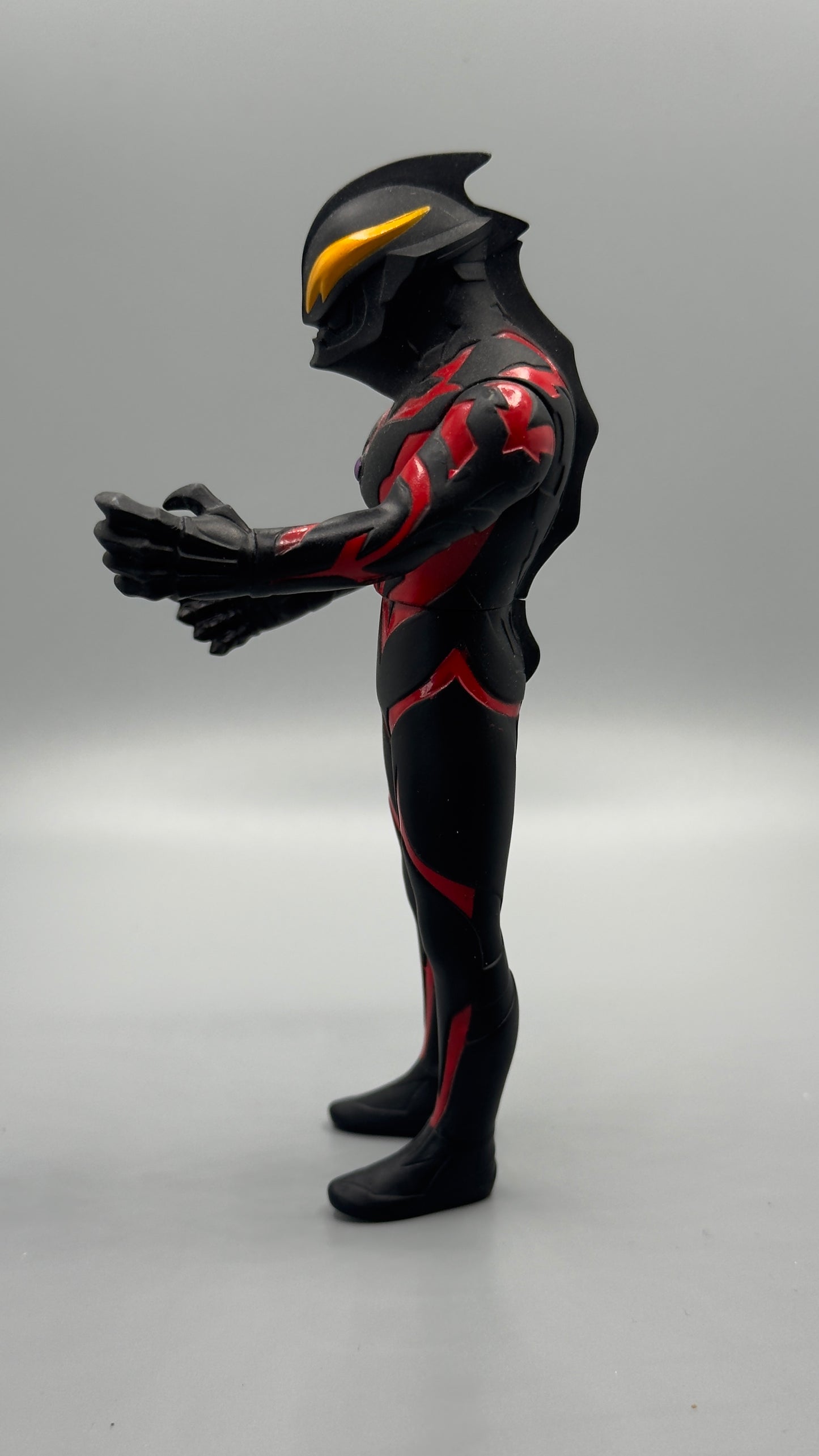 Ultraman Belial Figure Ultra Monster Series Kaiju Bandai 2013 Japan